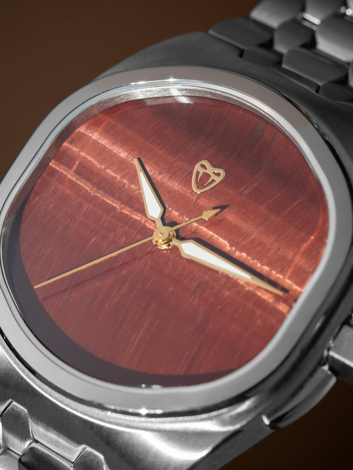 Naga Opera 39 Red Tiger Eye