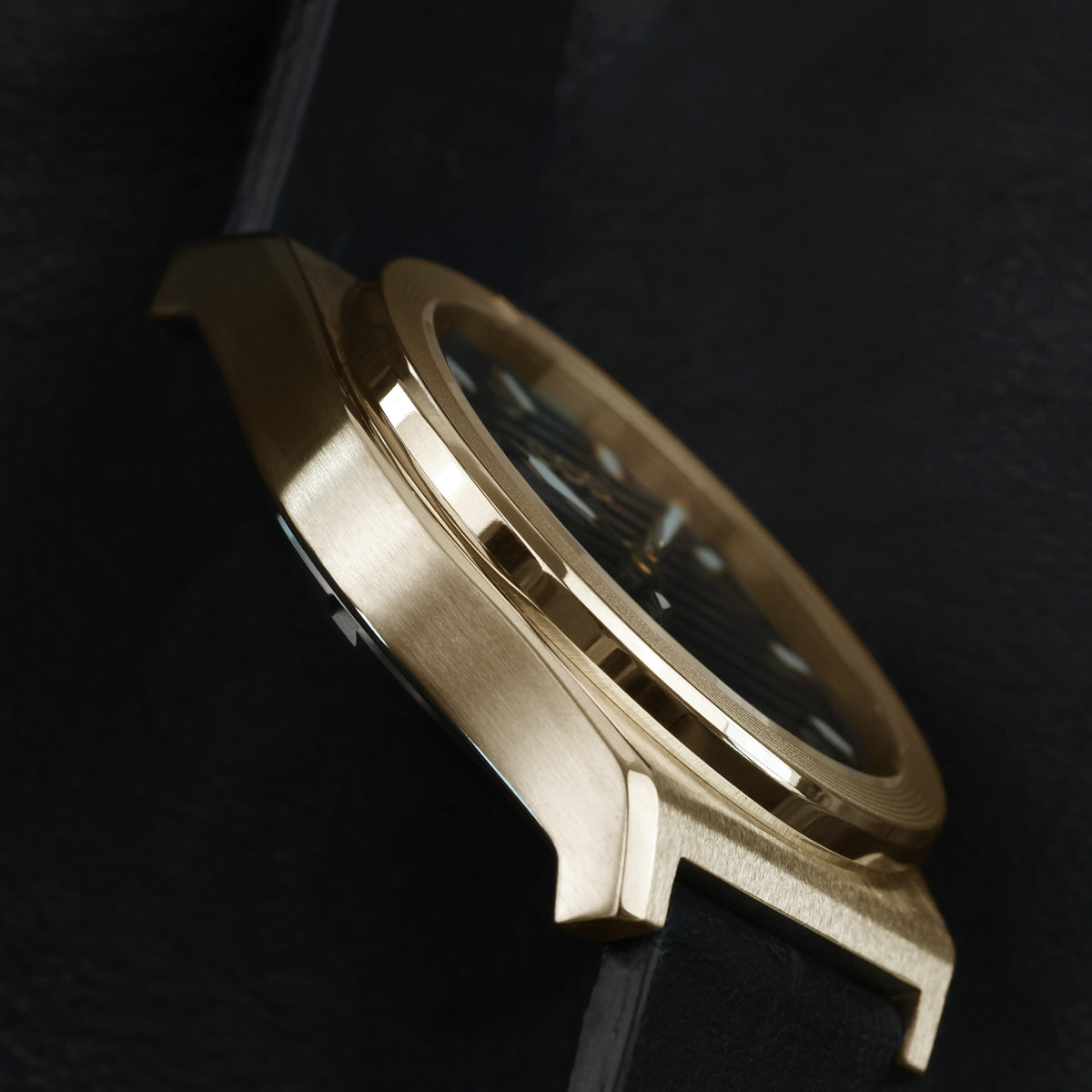 OOO FORMA SETTANTA | BLACK