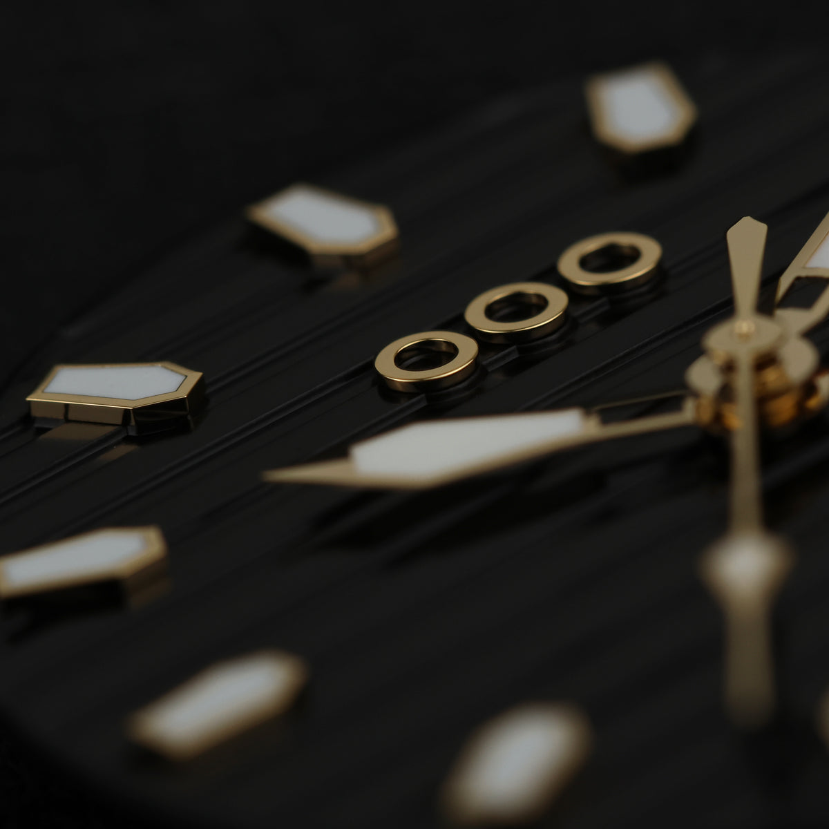 OOO FORMA SETTANTA | BLACK
