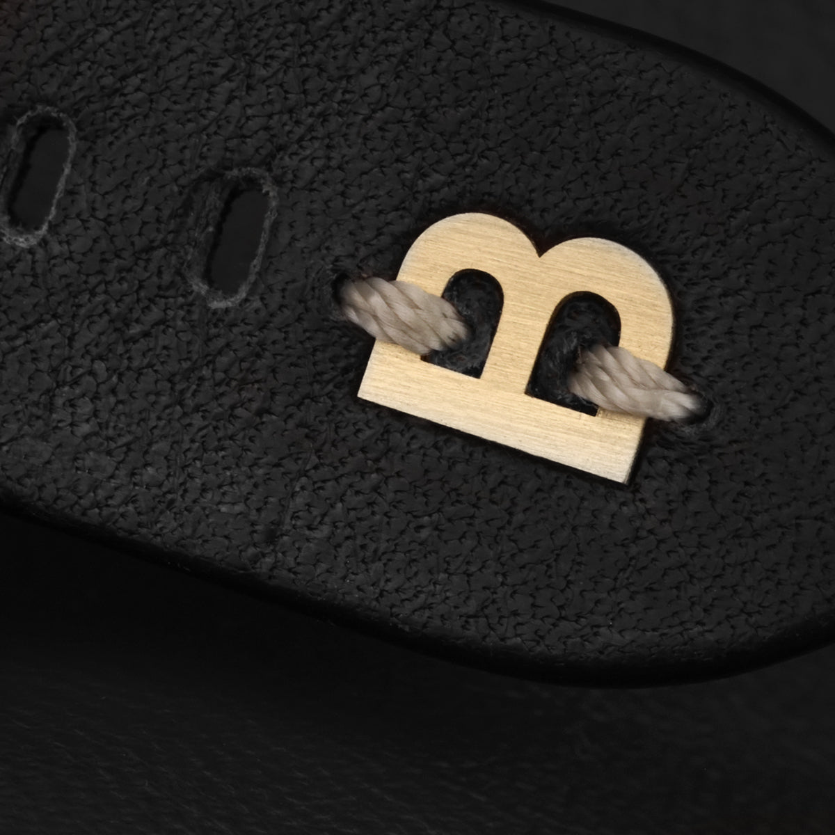 OOO FORMA SETTANTA | BLACK