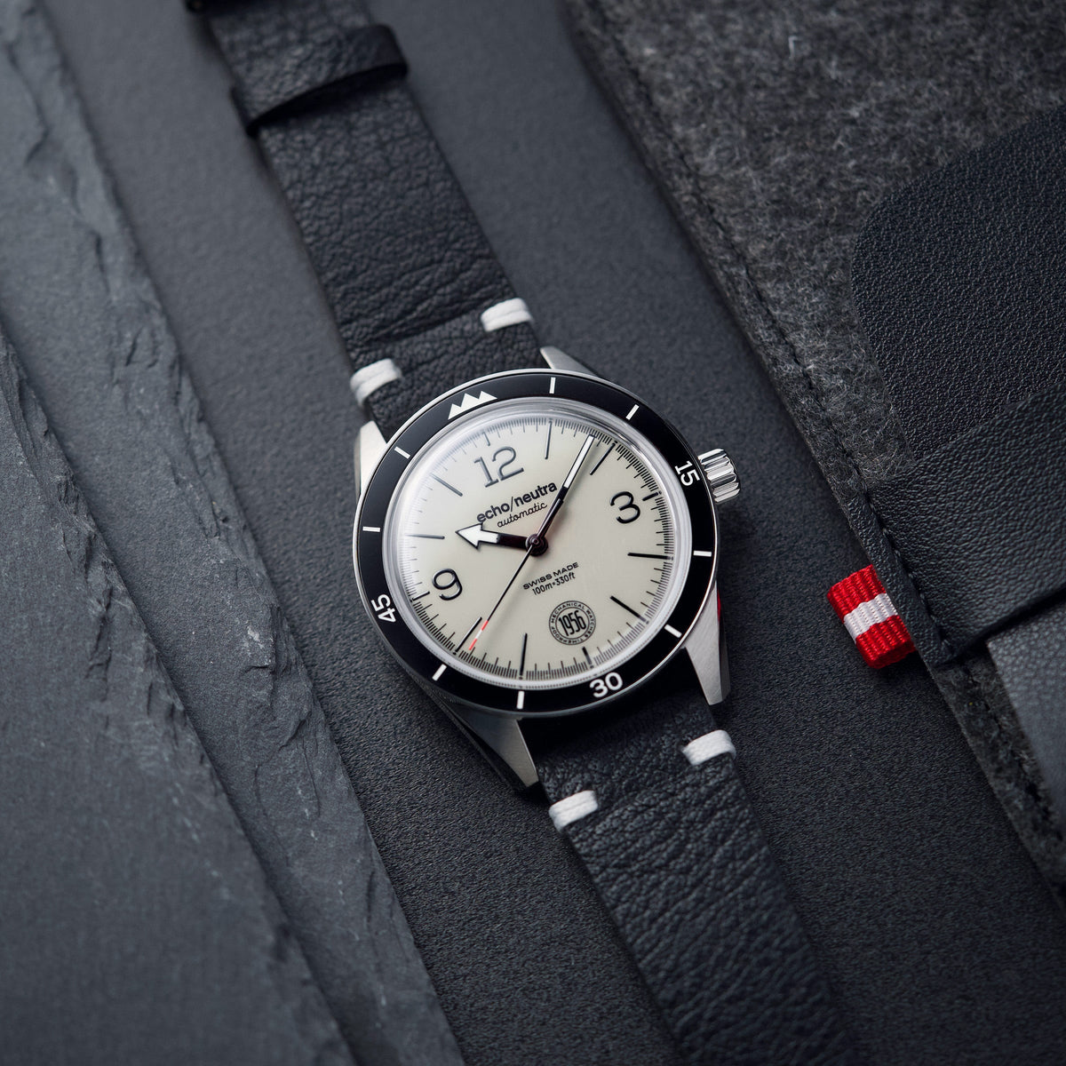 1956 3H Grigio - Tropical in gomma nero / Pelle vintage nera