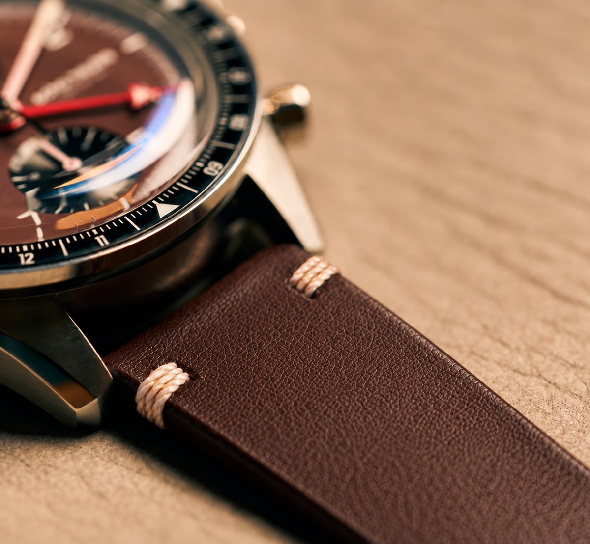 1956 Chrono GMT Purple - Cinturino in pelle di Bufalo Inglese Borgogna / Cinturino Tropical in gomma nera