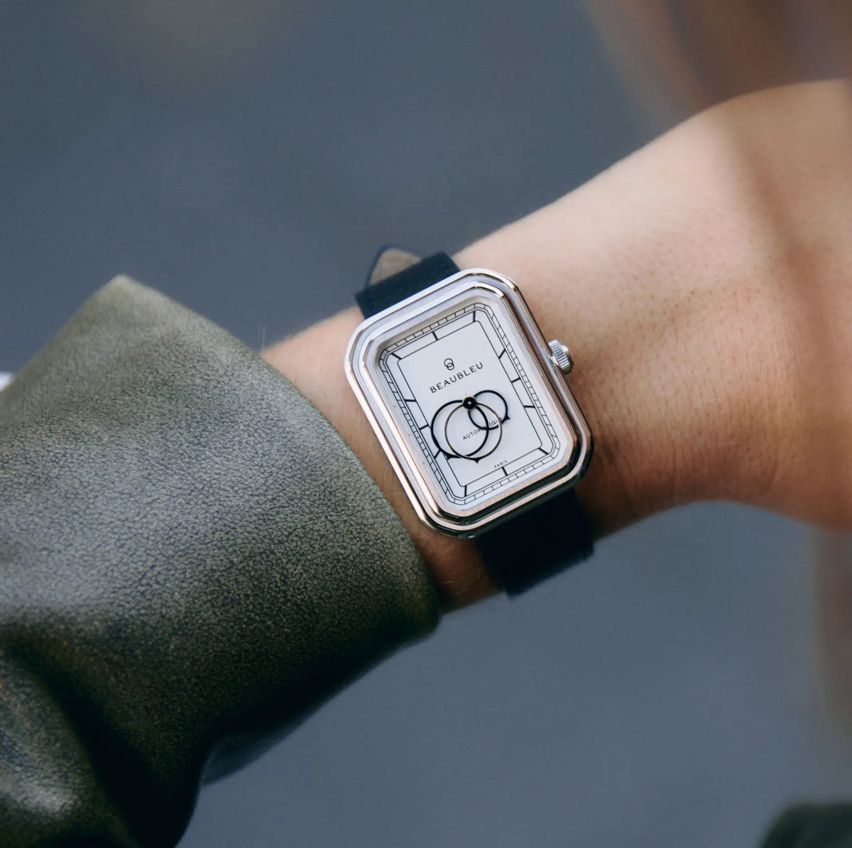 Ecce Figura Alba - Steel Strap