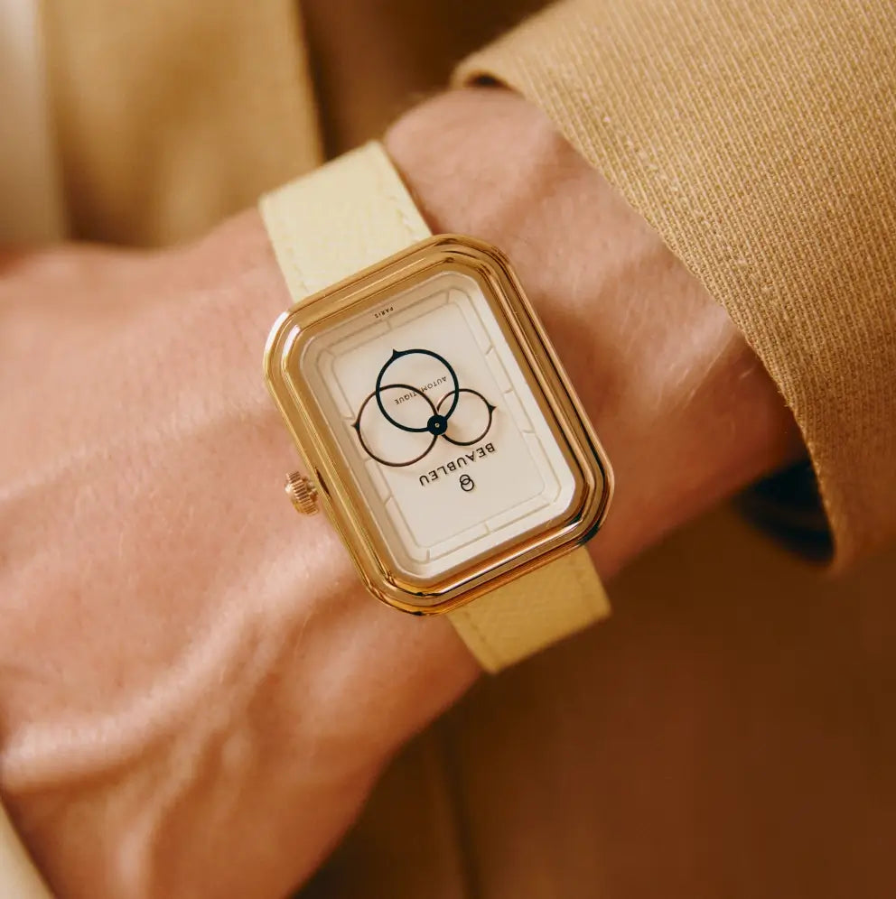 Ecce Figura Lys - Leather strap - Grained Black