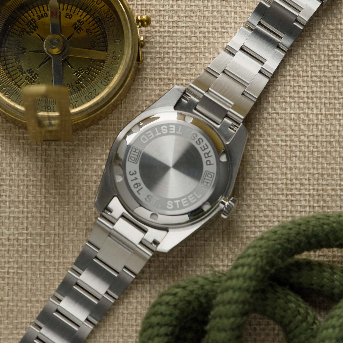 Aquatìc GMT Golden Brown