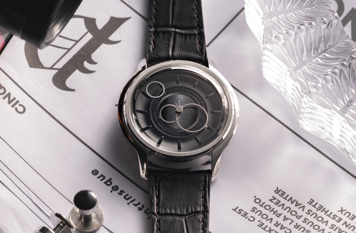 La Pièce n°2 - Black - Leather strap - Grained Black