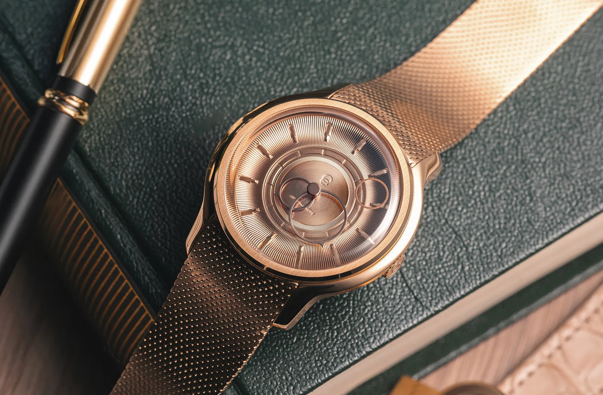 La Pièce n°2 - Rose Gold - Leather strap - Caiman Black
