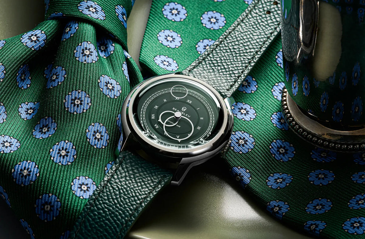 La Pièce n°1 - Olive Green - Leather strap - Grained Black