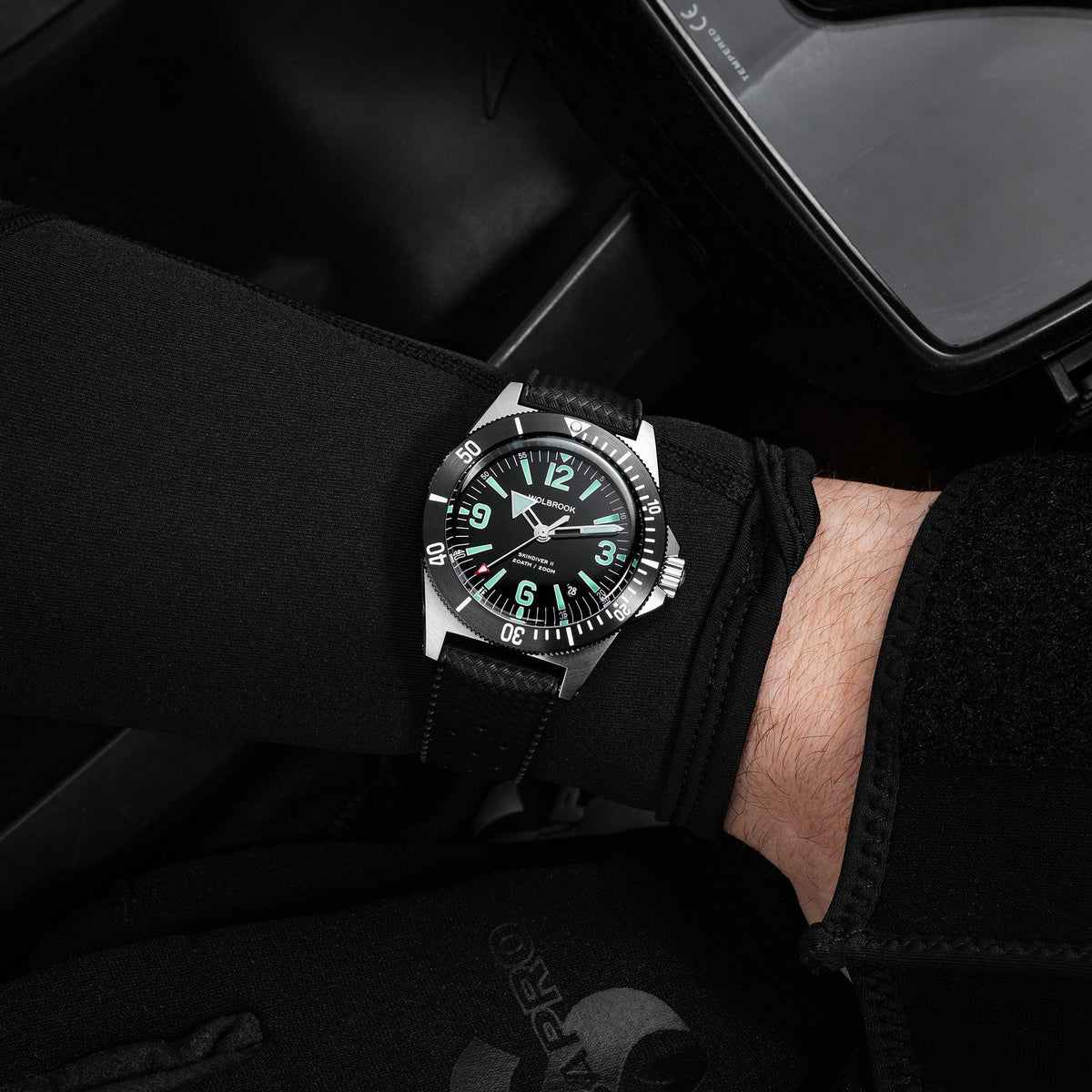 Skindiver II Automatic Dive Watch - Green Lum & Black Dial - Black "Tropic" Rubber Strap
