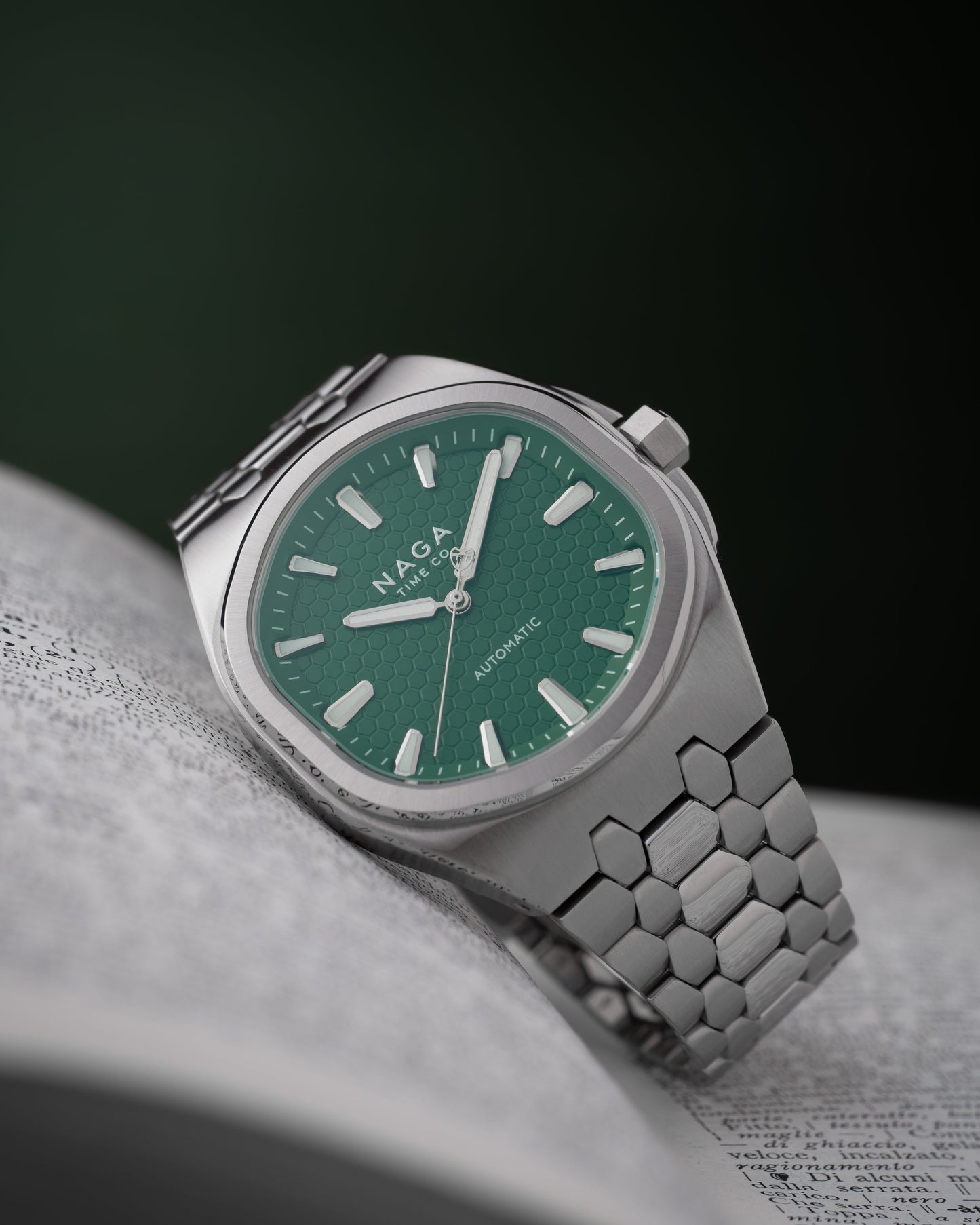 NAGA Spire 39 Serpent Green