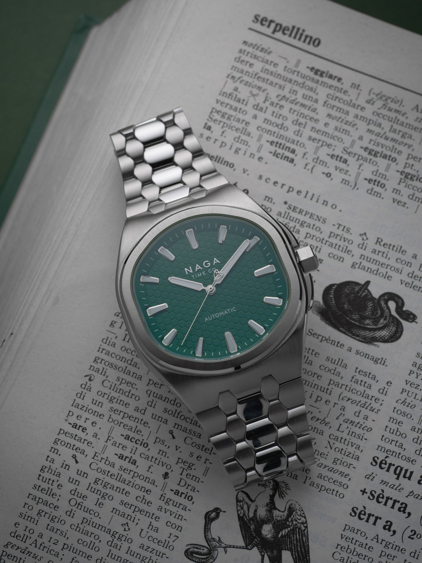 NAGA Spire 39 Serpent Green