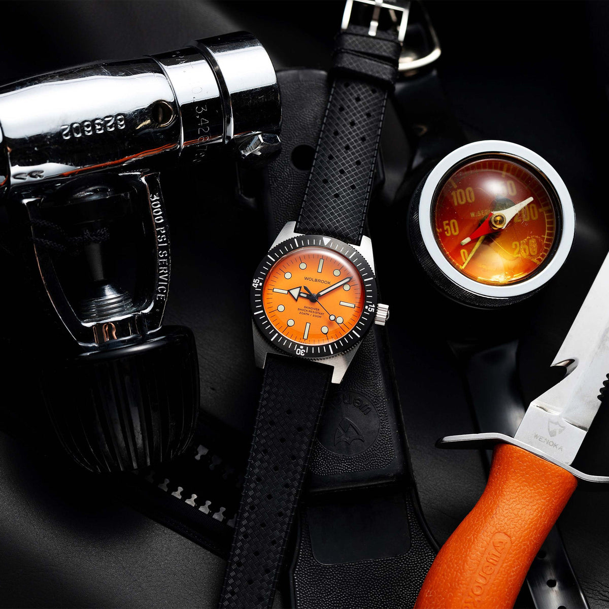 Skindiver Automatic Dive Watch - 38 mm - Orange - Black "Tropic" Rubber Strap